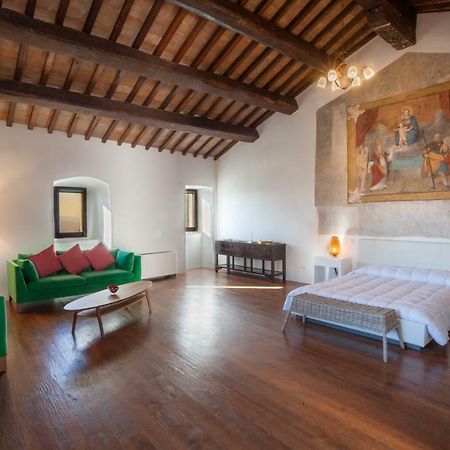 克利通诺河畔坎佩洛Il Castello Di Campello公寓式酒店 外观 照片