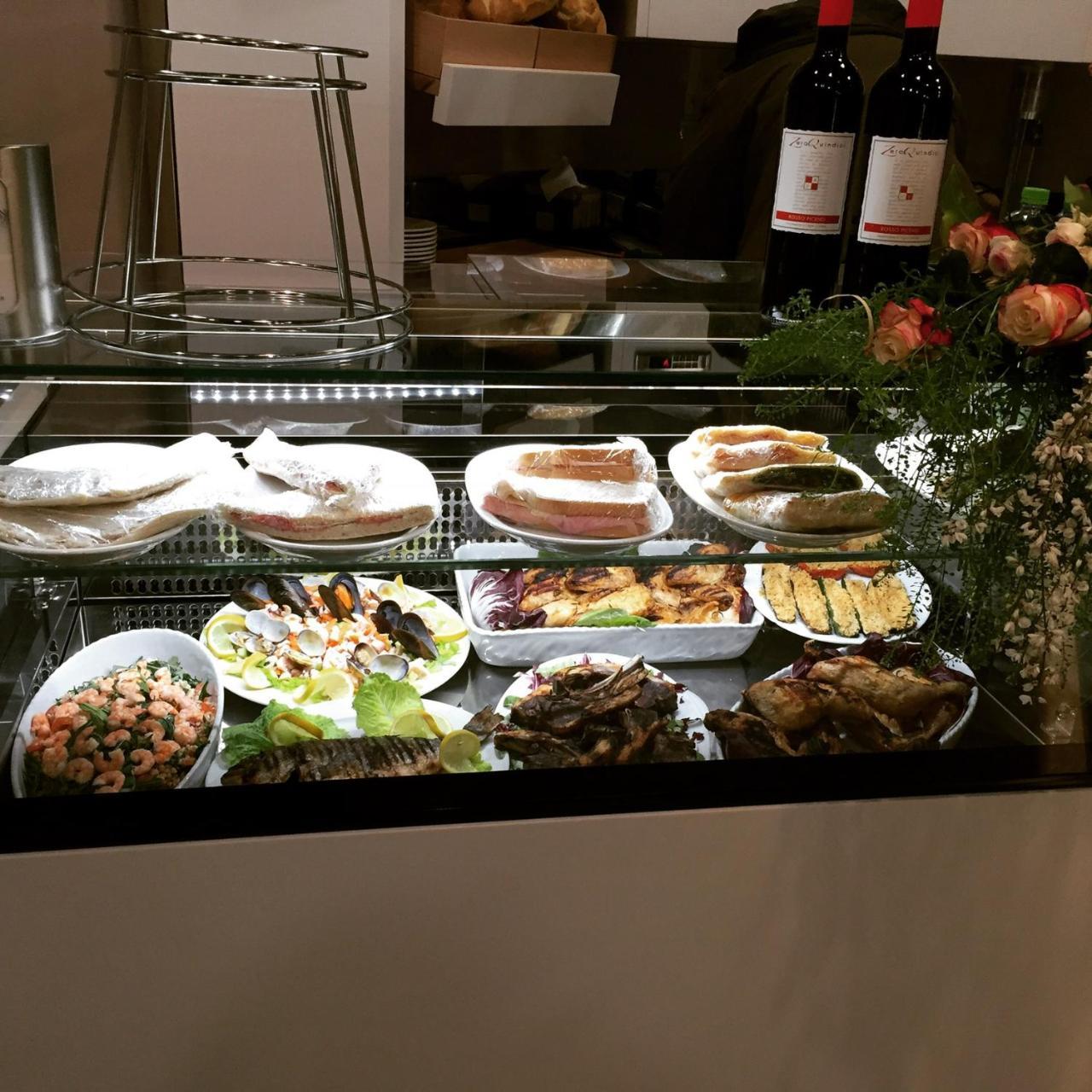 克利通诺河畔坎佩洛Il Castello Di Campello公寓式酒店 外观 照片